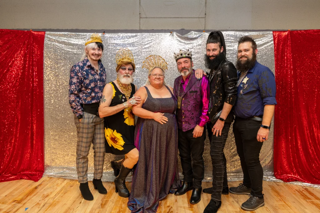 A Community Fit For a Queen: The Royal Court of the Golden Spike Empire